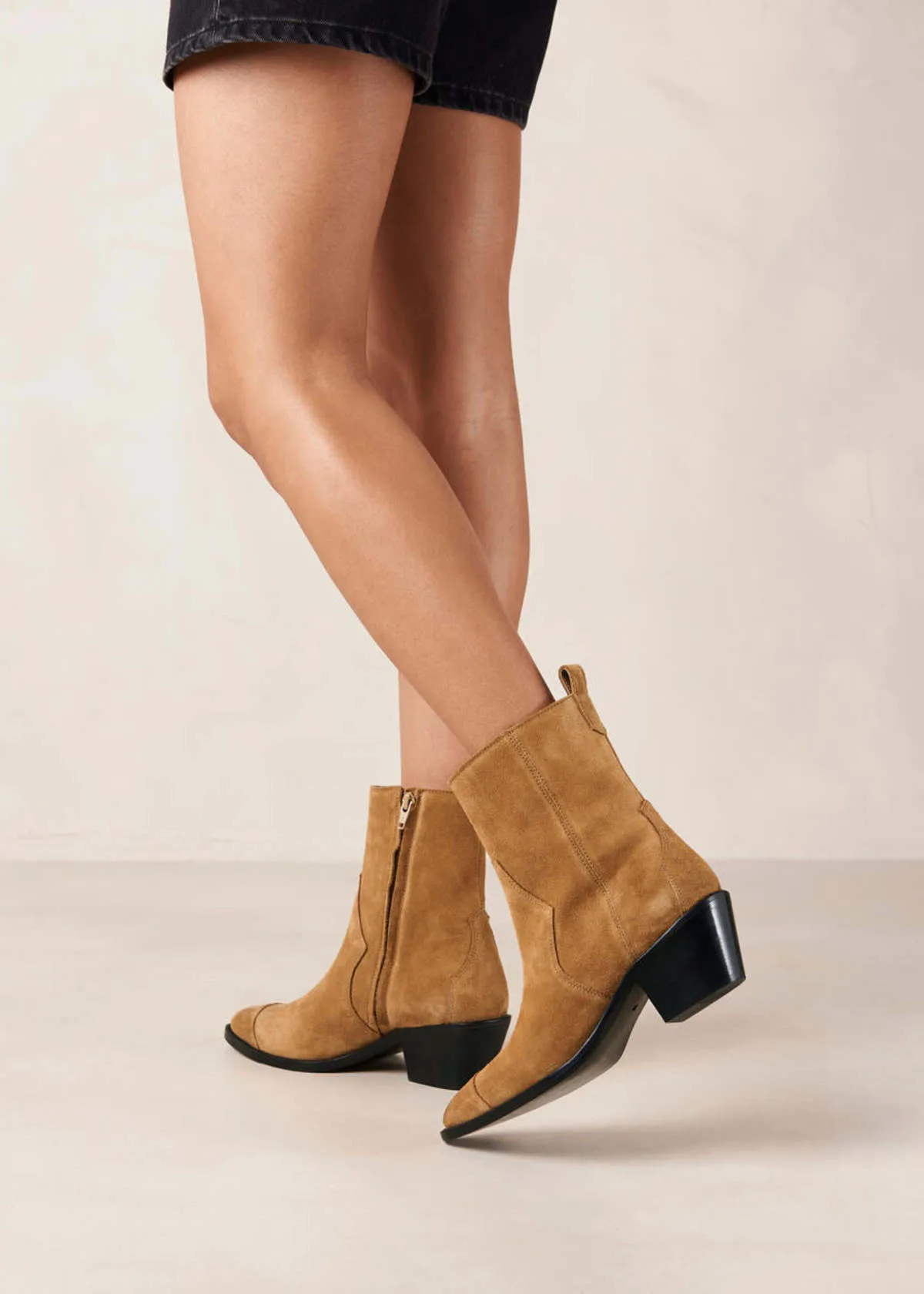 Austin Ankle Boots - Tan