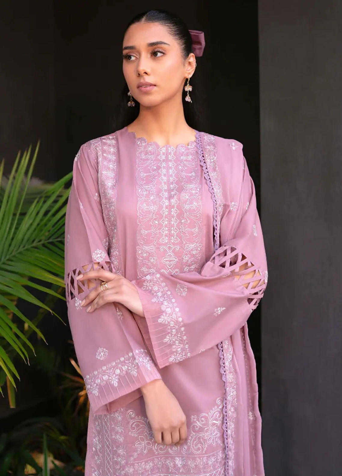 Meraki By Humdum Embroidered Lawn 3 Piece Unstitched Suit HD24M D-01