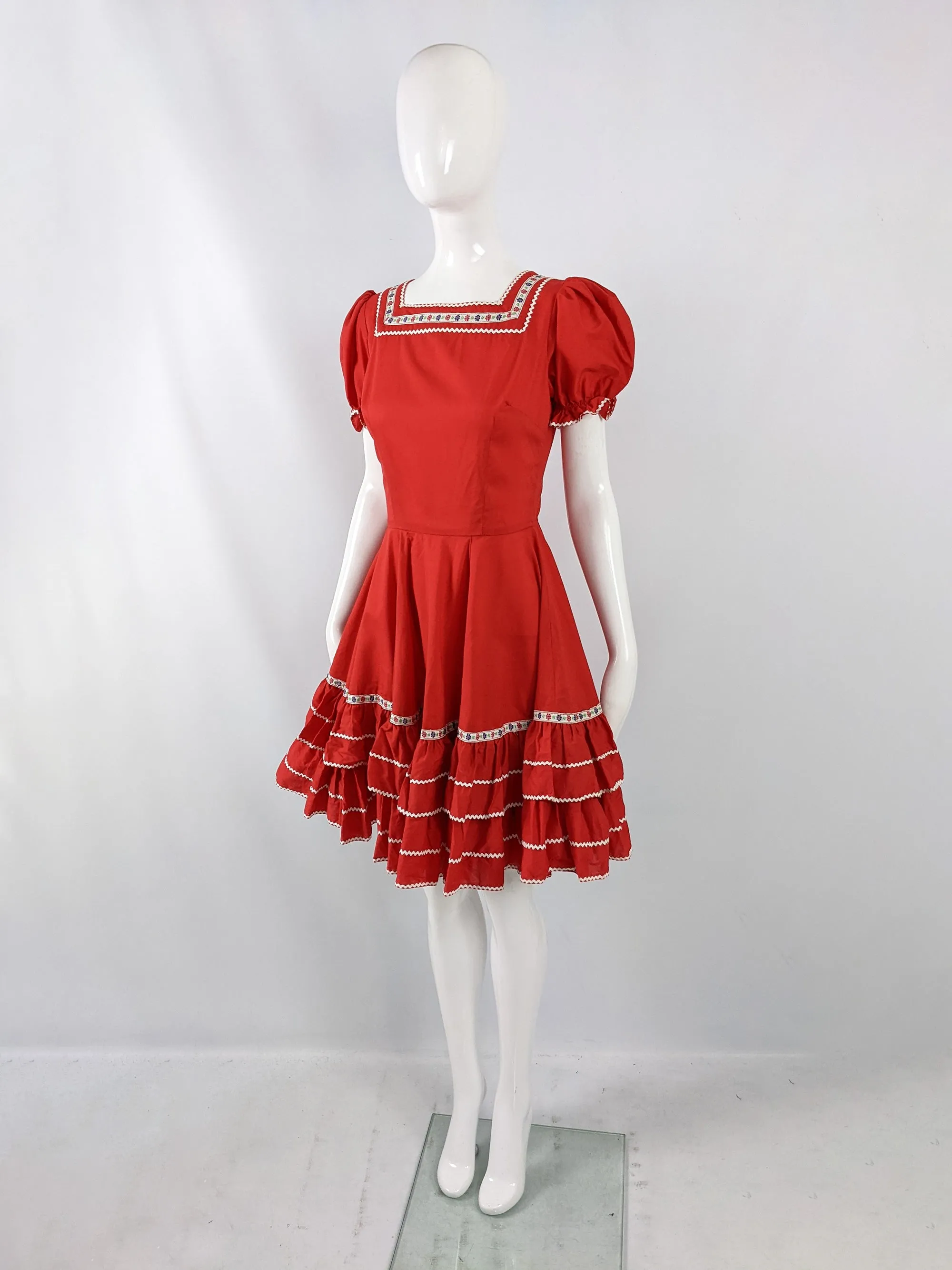 Vintage Red Full Skirt Puffed Sleeve 50s Style Patio Dress, 1970s